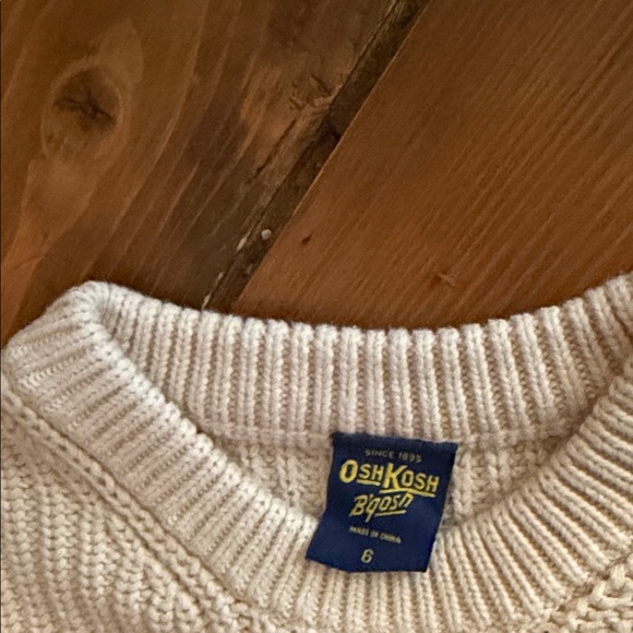 OshKosh B'gosh Cream Sweater with Brown Moose - Picture 2 of 3